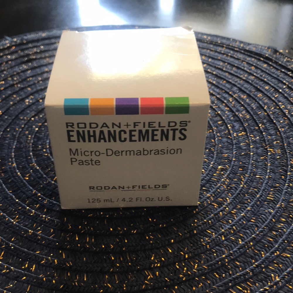 Rodan + Fields Enhancements micro-dermabrasion
